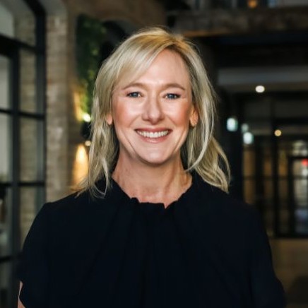 Suzie  Shaw